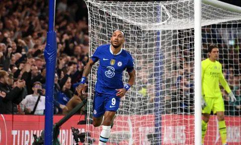 "Tiền đạo Chelsea là một nhân vật nổi tiếng trong phòng thay đồ Arsenal"