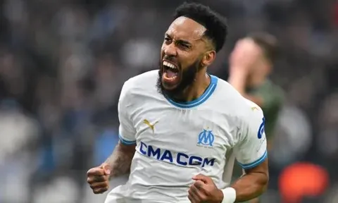 Aubameyang làm nên lịch sử ở Europa League