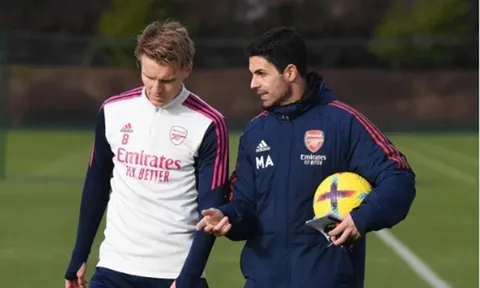 Arteta khai sáng cho Odegaard