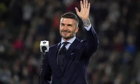 Nhà đầu tư nhờ Beckham trợ giúp trong việc mua lại MU