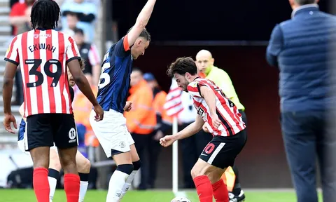 CLB đầu tiên vào chung kết play-off thăng hạng Premier League 2022/23