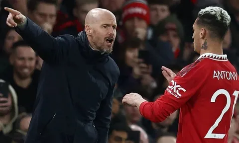 Đồng tiền và kỷ luật thép làm hủy hoại Man Utd