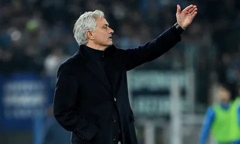 Jose Mourinho: "Họ nghĩ tôi là Harry Potter"