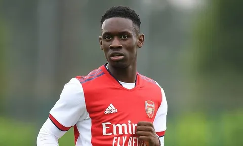 FIFA xác nhận, Folarin Balogun bỏ tuyển Anh