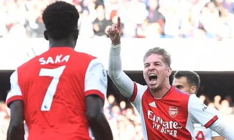 Nhấn chìm Tottenham, Saka lên tiếng về Rowe