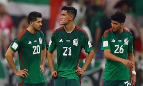 Bàn thua 90+5' khiến Mexico ngẩng cao đầu rời World Cup