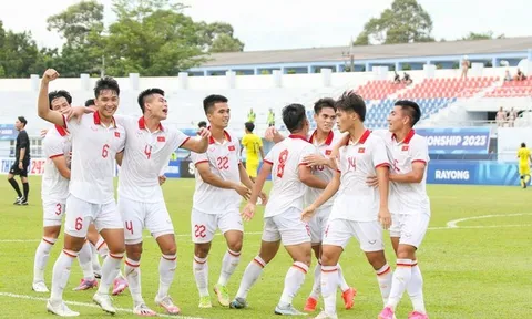 Báo Malaysia xấu hổ vì đội nhà; HLV Hoàng Anh Tuấn tuyên bố không sợ U23 Indonesia