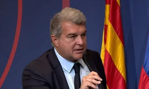 Barca bế tắc trong vụ hối lộ trọng tài
