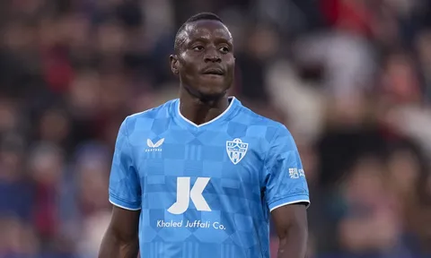 Barca dốc hầu bao vì tiền vệ 40 triệu euro