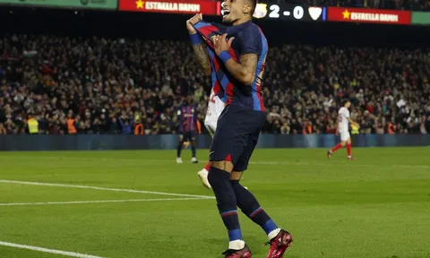 Barca lập kỷ lục về số khán giả đến sân mùa này