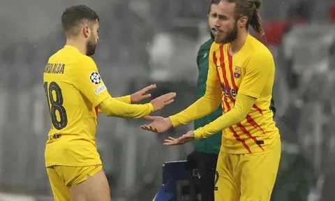 Barca mất trụ cột đến đầu năm 2022