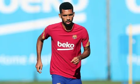 Barca thua kiện tiền vệ Brazil, phải bồi thường 7,5 triệu bảng