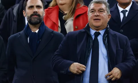 Barca trả 7 triệu euro để trọng tài tư vấn từ 2001