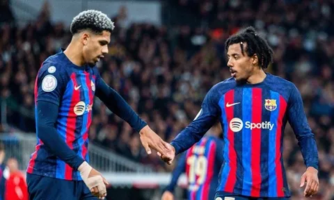 "Tương lai của tôi phụ thuộc vào Barca"
