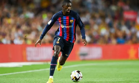 Barcelona đón tin buồn trước khi đấu Manchester United