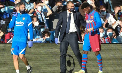 Barcelona gặp vận đen, thần đồng rời sân tiếc nuối