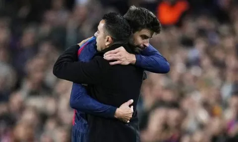 Barcelona lên ngôi đầu trong ngày chia tay Pique