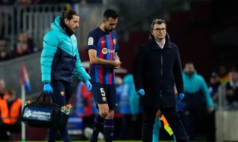 Hơn Real 8 điểm, Barca lại đón tổn thất lớn trước khi gặp Man Utd