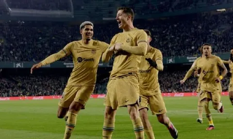 Barcelona trên đường tái lập kỳ tích 100 điểm