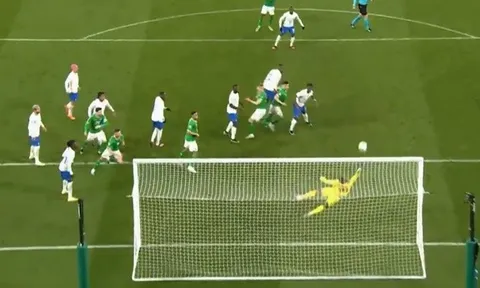 Bay lượn như chim, ngôi sao AC Milan khỏa lấp nỗi nhớ về Lloris