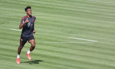 Bayern đón tin vui từ cơn lốc đường biên