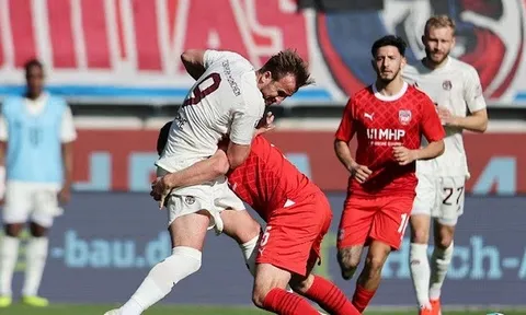 Bayern lại tạo nên cú sốc, Bayer cách ngôi vương 1 chiến thắng