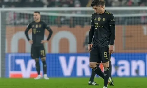 Bayern mang đến cú sốc lớn ở derby Bavaria, Kahn không tin vào mắt mình