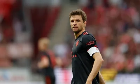 Bayern Munich lại gây thất vọng với trận thua ngược