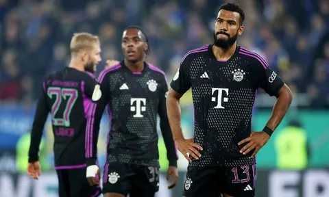Bayern thua sốc đội hạng Ba, Dortmund đi tiếp