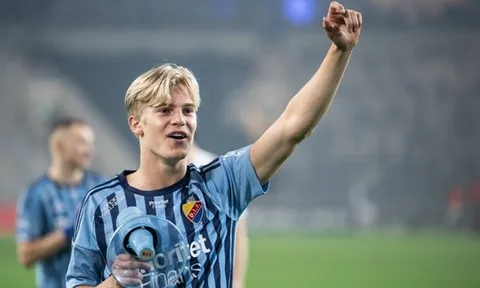 Man Utd nóng lòng chiêu mộ thần đồng Thụy Điển