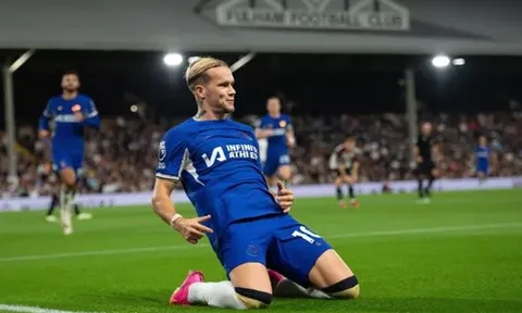 Bị chế nhạo về Arsenal, Mudryk phản ứng đẳng cấp