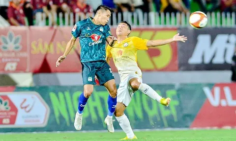 HAGL lại bị 'tuýt còi', bầu Đức có nổi đóa?