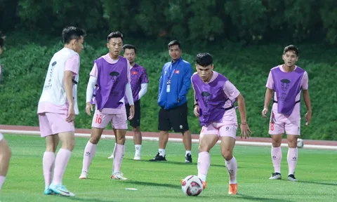 BLV Quang Huy chỉ ra điểm yếu của tuyển Việt Nam