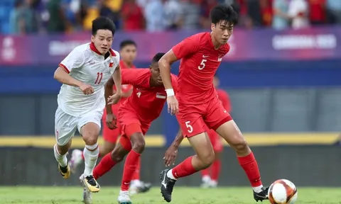 BLV Quang Tùng: 'Thắng đậm Singapore không quan trọng'
