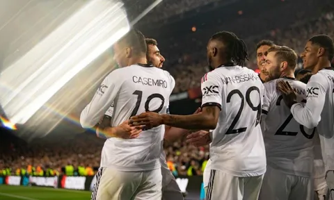 3 "cỗ máy" của Man Utd càn quét mạnh mẽ trước Barca