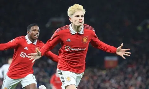 Bộ đôi tiền đạo Man Utd gửi thông điệp đến các fan