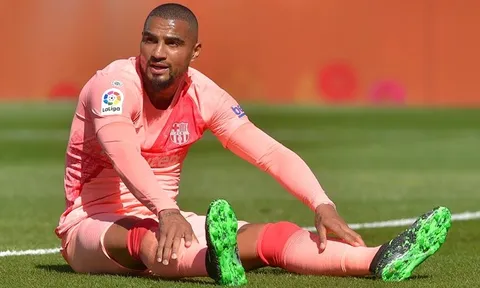 Boateng tố cáo Barca, phơi bày lời nói dối về Messi