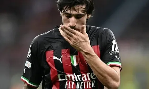 ‘Bom tấn’ Sandro Tonali bật khóc khi biết bị bán cho Newcastle