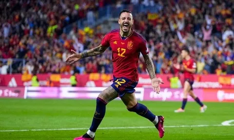 'Bom xịt' Premier League phá kỷ lục 17 năm ở tuyển Tây Ban Nha