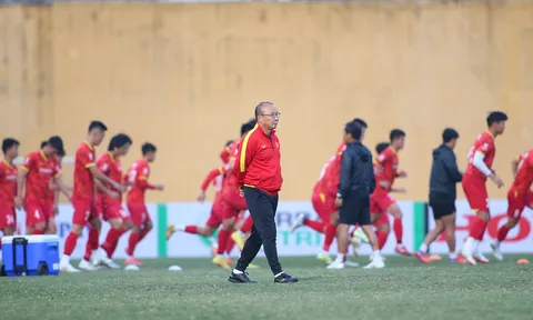 Bóng đá Đông Nam Á ghen tị với HLV Park Hang-seo