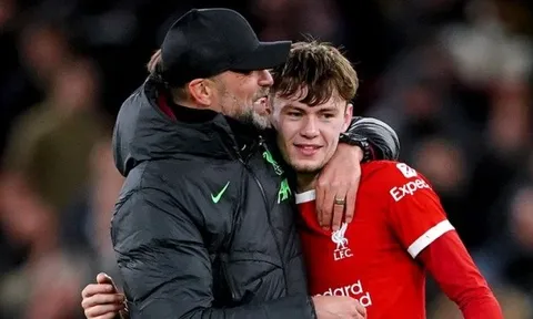 Bradley có thể giúp Liverpool mở khoá Alexander-Arnold ở hàng tiền vệ