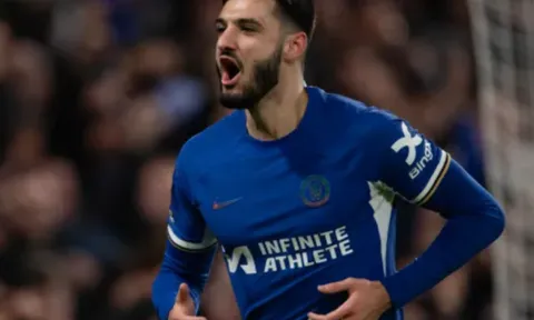 Chelsea ra giá bán Broja