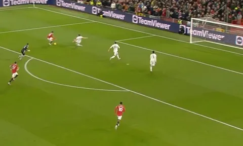 Bruno kết hợp cùng Garnacho gây trầm trồ, Old Trafford dậy sóng