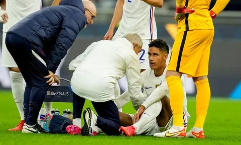 Bruno Fernandes gửi lời nhắn cho Varane sau khi dính virus FIFA