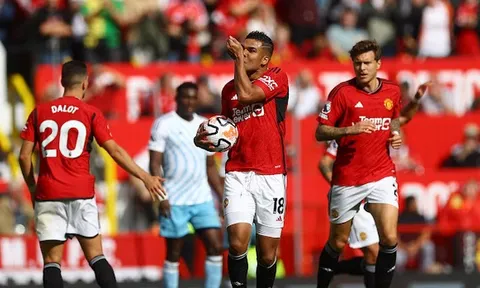 Bruno tỏa sáng, Man United ngược dòng trước Nottingham
