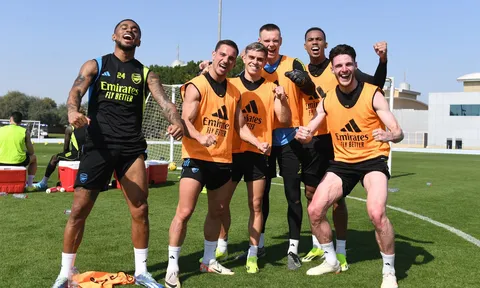 Buổi tập của Arsenal; Odegaard và Arteta suy tư