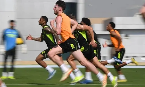 Buổi tập cuối của Arsenal ở Dubai