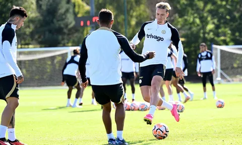 Buổi tập đặc biệt tràn ngập tiếng cười của Chelsea