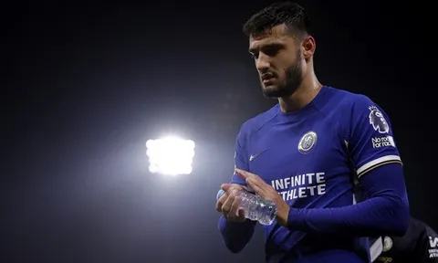 Chelsea khó lòng bán “hàng thừa” với giá cao