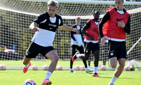 Joe Cole nêu tên sao Chelsea giỏi hơn Cole Palmer
